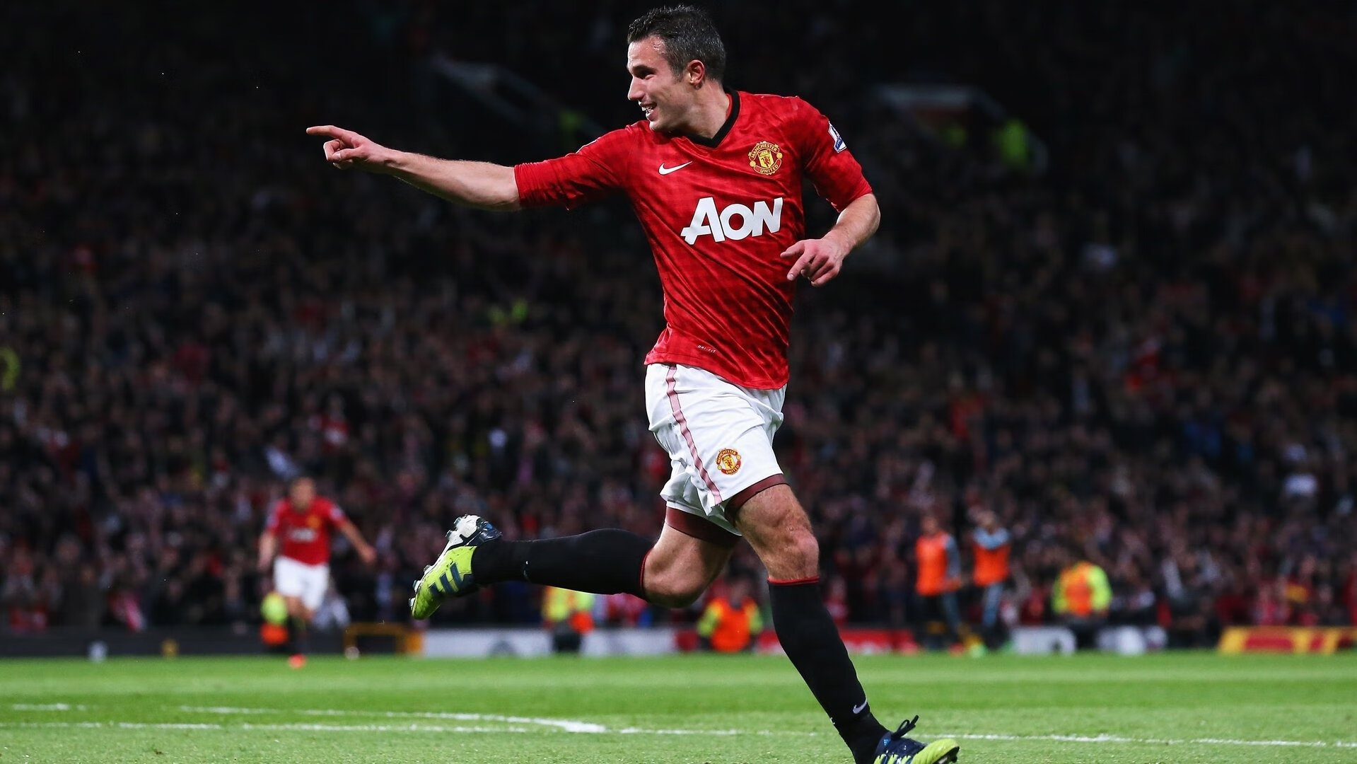 勇士队全力拼搏，追逐历史三连冠，勇士4年夺三冠对手